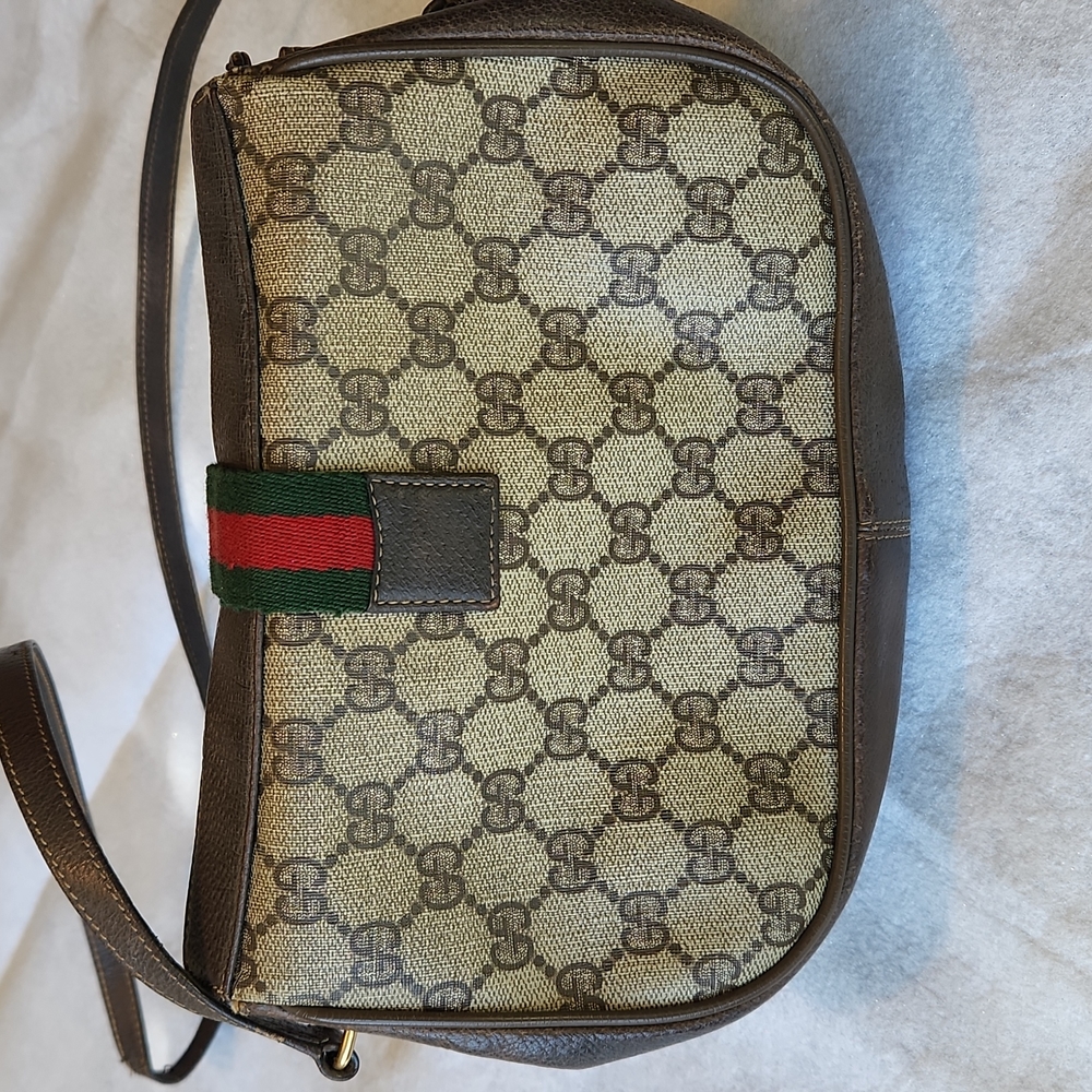 Beautiful authentic vintage Gucci bag - Picture 4 of 15
